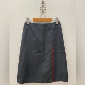 Grey 90s Streetwear skirt with red zipper detail